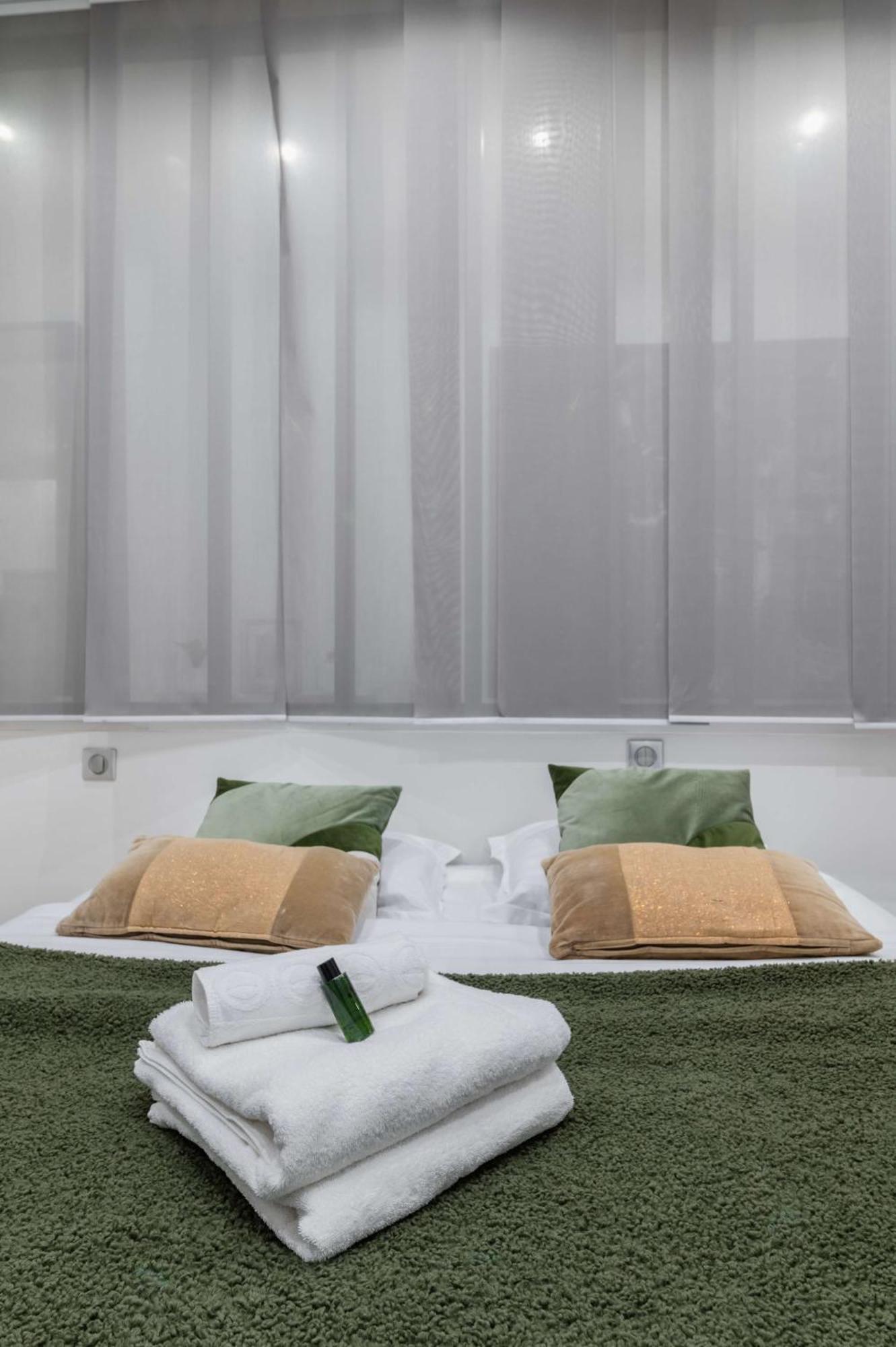 Appartement Lumineux Vaugirard A Paris 15 - 2P - Flat-Guest Exterior photo
